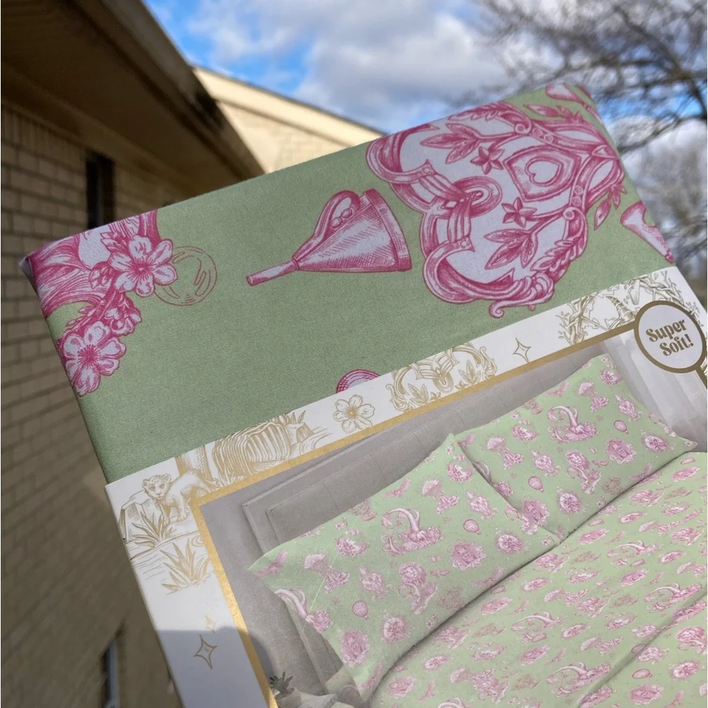 Wicked Full Queen Pink Gingham Comforter Green Sheet Character Print Bedding Set